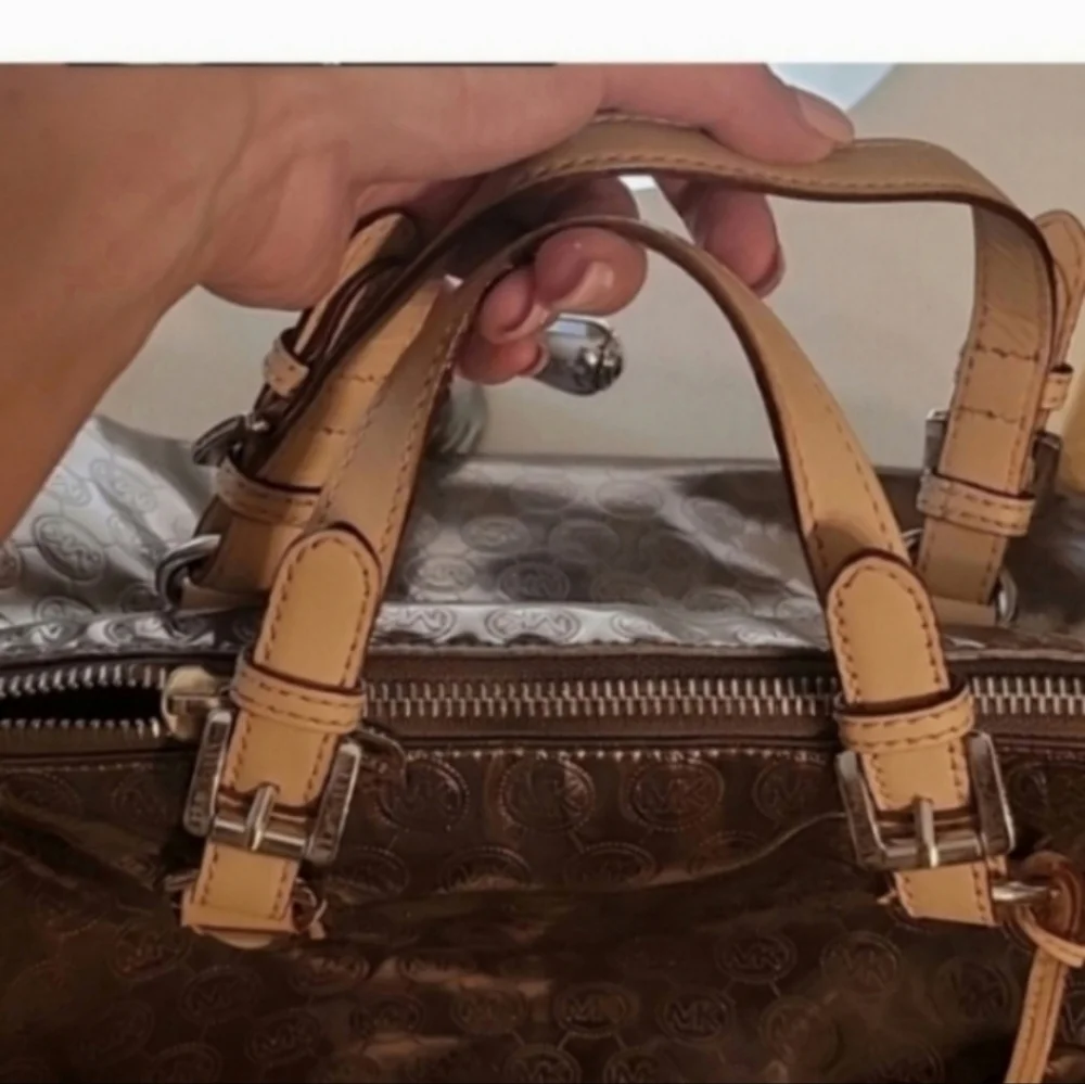 Michael Kors Shiny Bag